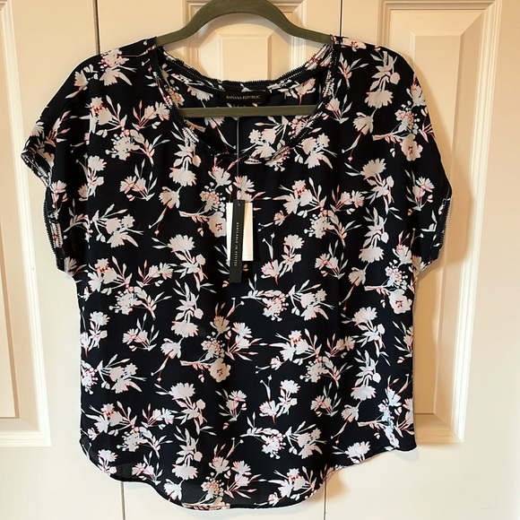 NWT banana republic blouse - Picture 1 of 2